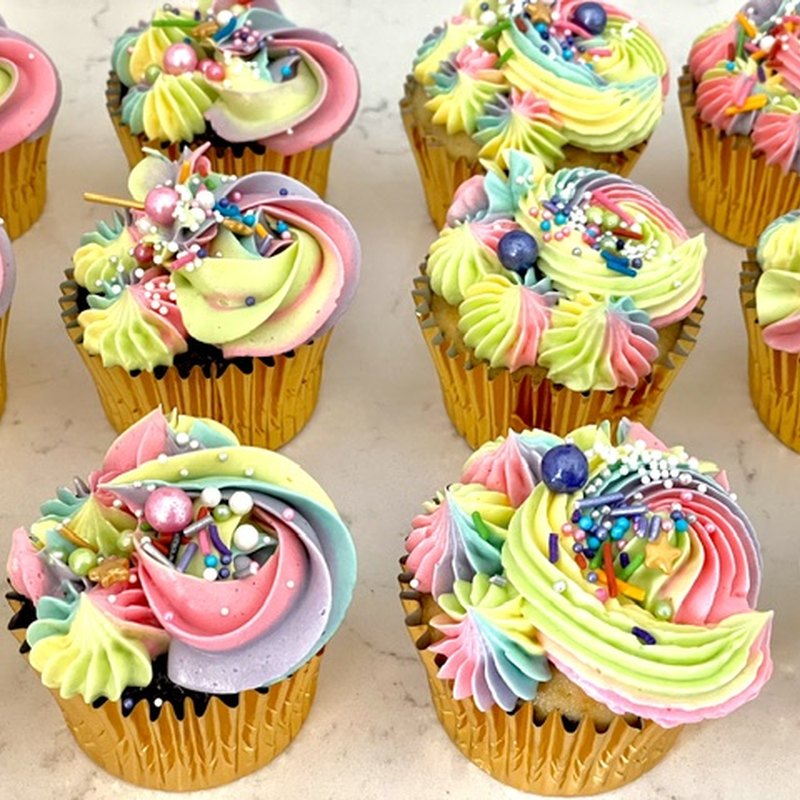 Cupcakes — Seasonal decoration