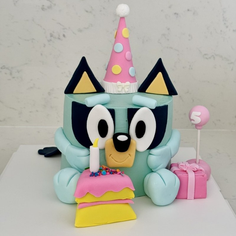 Custom cake — Cartoon character