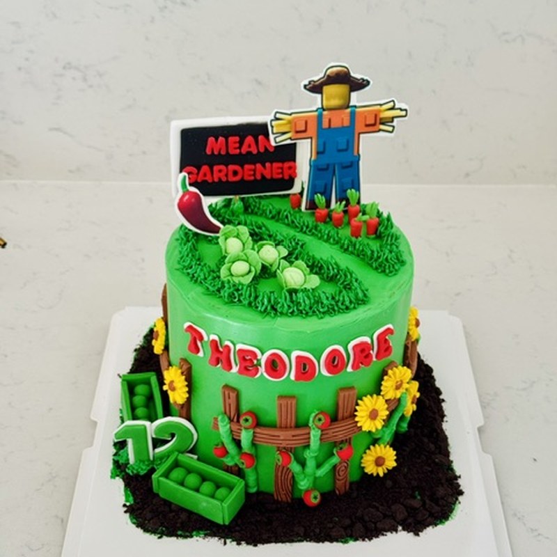 Custom cake — Vegetable garden