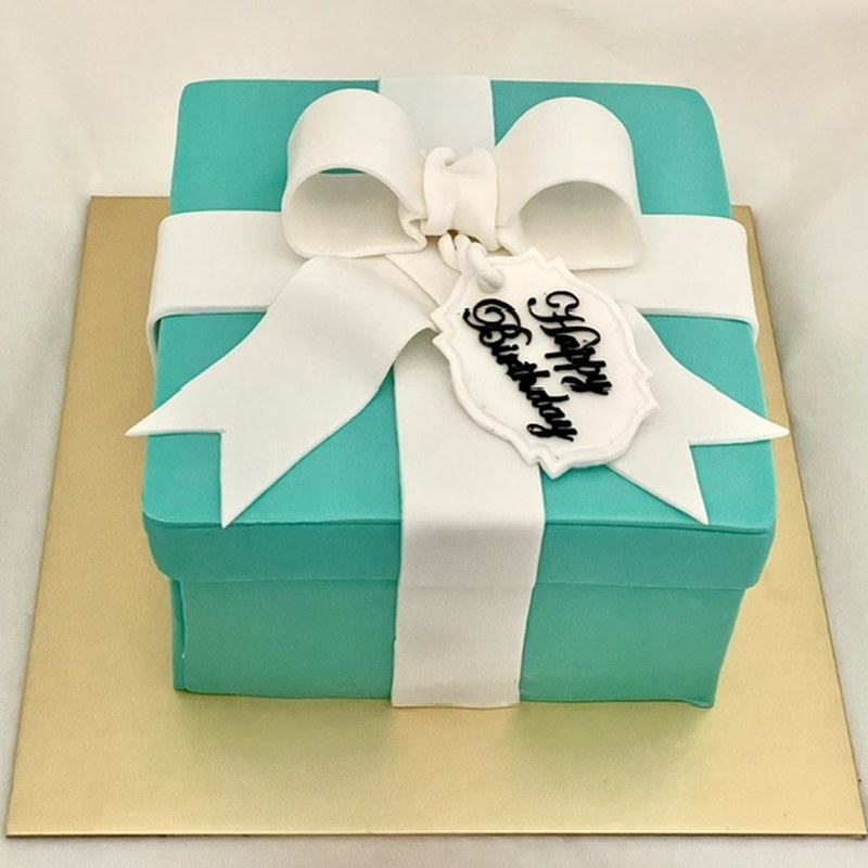 Custom cake — Gift box with bow