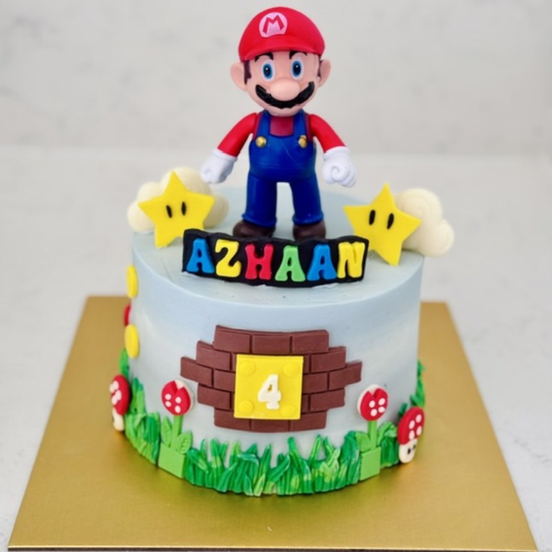 Custom cake — Video game character