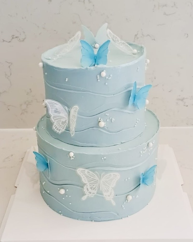 Tiered cake — Butterflies, two tier